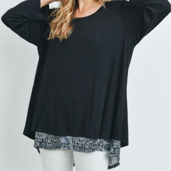 Plus 2X Avenue Black Animal Print Dual Layered Scoop Neck Zip BackTunic - Picture 3 of 12